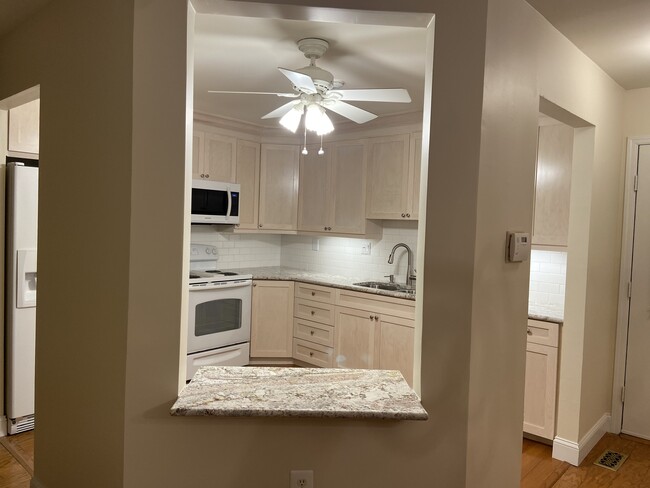 8C Benjamin Franklin Dr in Monroe Township, NJ - Building Photo - Building Photo