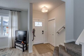 249 Midgrove Mews SW in Airdrie, AB - Building Photo - Building Photo