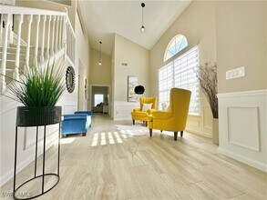 3639 Kent Dr in Naples, FL - Foto de edificio - Building Photo