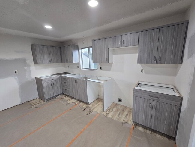 939 4550 S in Riverdale, UT - Building Photo - Building Photo