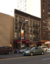 242-244 E 79th St in New York, NY - Foto de edificio - Building Photo