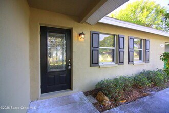 3325 Elizabeth St in West Melbourne, FL - Building Photo - Building Photo