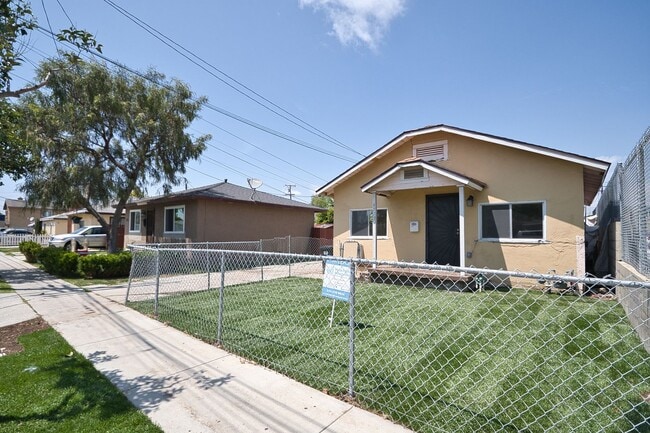 4713 W 159th St in Lawndale, CA - Building Photo - Building Photo