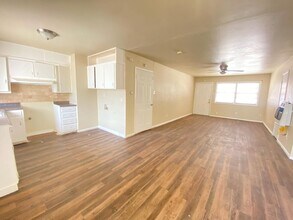 1708 E Dartmouth St in Lubbock, TX - Building Photo - Building Photo