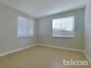 13741 Starshine Dr in Victorville, CA - Building Photo - Building Photo