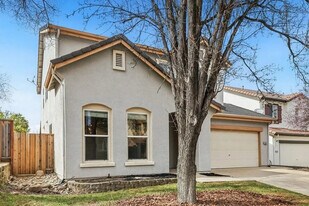 6528 Mystery Mountain Way in Rocklin, CA - Building Photo