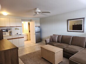 9105 Atlantic Ave in Margate City, NJ - Building Photo - Building Photo