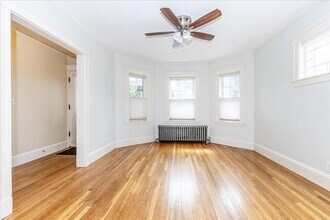 31 Iona St in Boston, MA - Building Photo - Building Photo