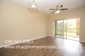 8070 Pacific Beach Dr in Ft. Myers, FL - Building Photo - Building Photo