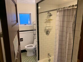 258 Boston Ave, Unit 3 in Medford, MA - Building Photo - Building Photo