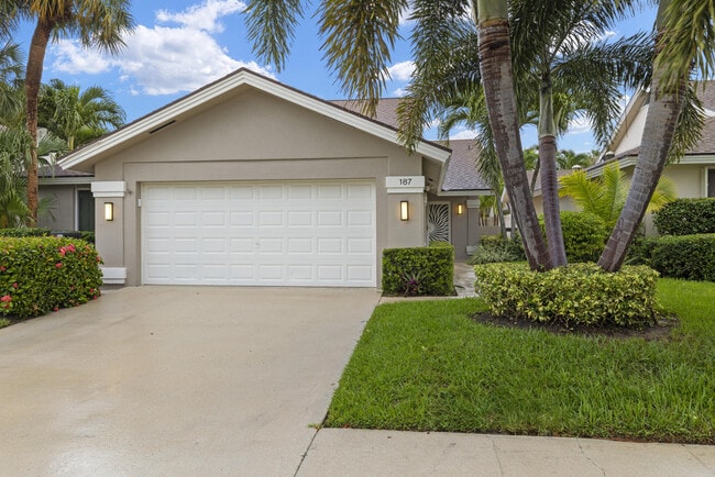 187 Harbourside Cir in Jupiter, FL - Building Photo - Building Photo