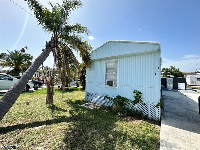 property at 2521 Brownell Ct