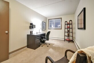 The Horizon in Winnipeg, MB - Building Photo - Building Photo