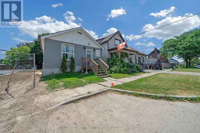 203 Quebec St in Oshawa, ON - Building Photo - Building Photo
