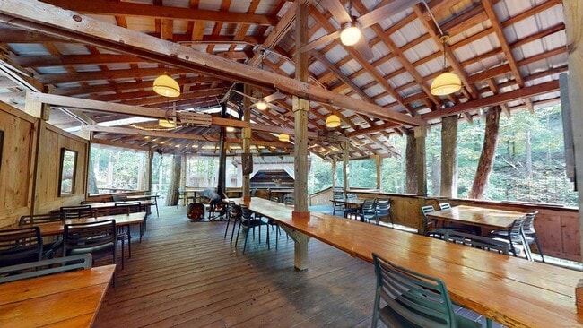 15303 Midland Trail in Ansted, WV - Building Photo - Building Photo