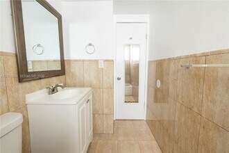 1091 SW 4th St in Miami, FL - Building Photo - Building Photo