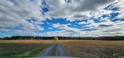 100 Grey Mouse Rd in Saugerties, NY - Building Photo - Building Photo