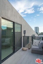 2805 3rd St in Santa Monica, CA - Building Photo - Building Photo