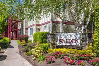 The Walden Park Condominiums in Everett, WA - Building Photo - Building Photo