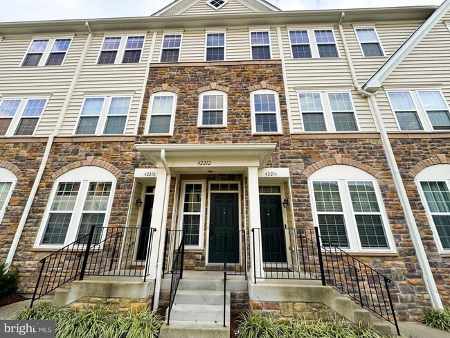 42212 Water Iris Terrace in Aldie, VA - Building Photo - Building Photo