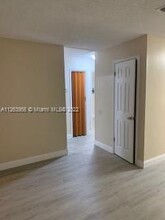 5351 Westchase Ct-Unit -2 in Jacksonville, FL - Building Photo - Building Photo