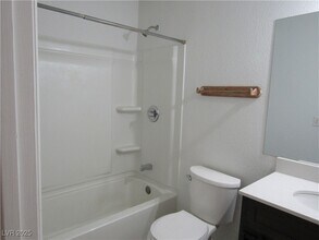 4473 W Sirius Ave in Las Vegas, NV - Building Photo - Building Photo