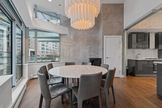 1283 Howe St in Vancouver, BC - Building Photo - Building Photo