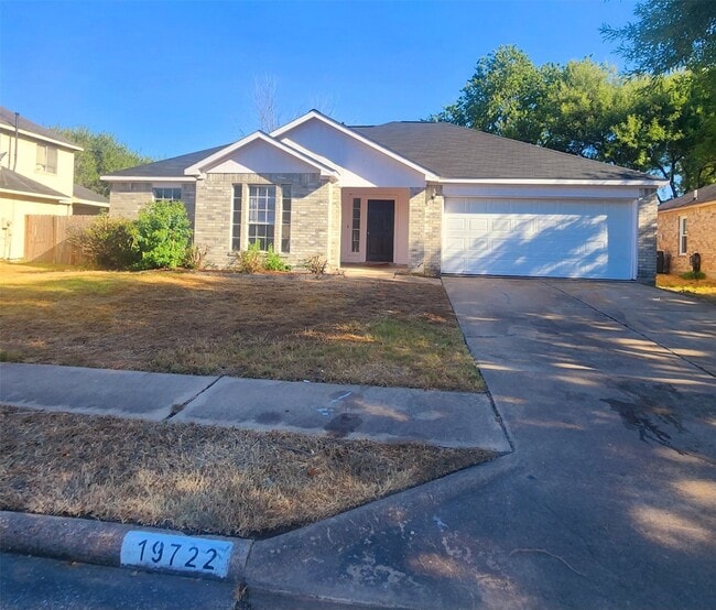 19722 Ridge Falls Ct in Cypress, TX - Building Photo - Building Photo