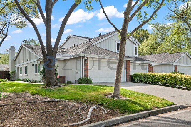 6 Sandpebble Ct in Danville, CA - Foto de edificio - Building Photo