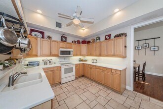 901 Virginia Ave in Tarpon Springs, FL - Building Photo - Building Photo