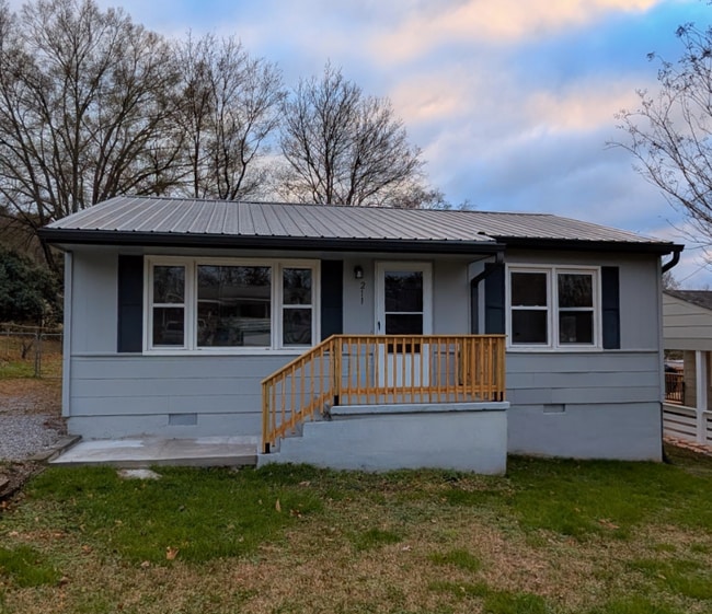 property at 211 Dale St