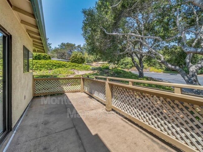 110 Pheasant Ridge Rd in Del Rey Oaks, CA - Building Photo - Building Photo