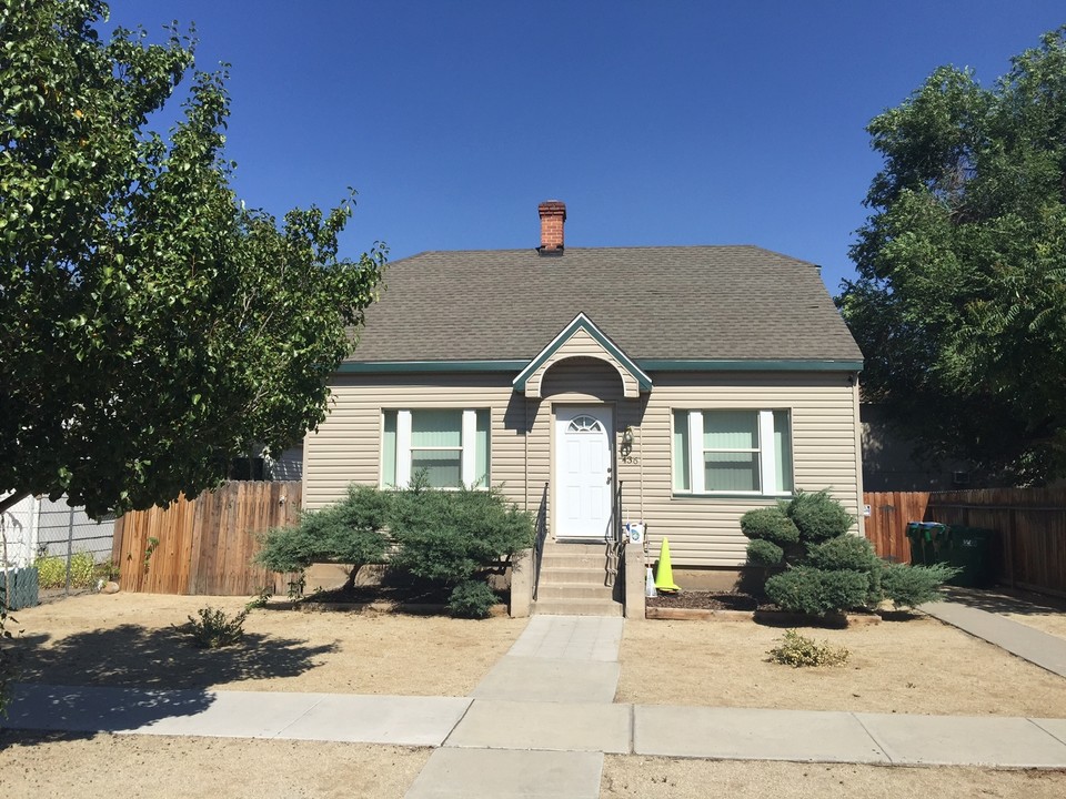 436 12th St in Sparks, NV - Foto de edificio