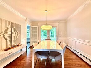 43 Glen Way in Cold Spring Harbor, NY - Building Photo - Building Photo