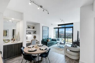 1499 Woodhead St in Houston, TX - Building Photo - Building Photo