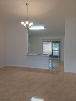 21 Prospect Ln in Palm Coast, FL - Building Photo