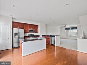 43824 Royal Fern Ln in California, MD - Building Photo - Building Photo