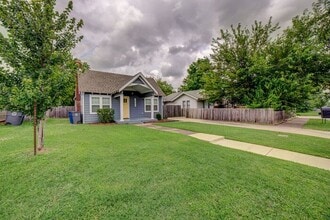 2643 E 1st St in Tulsa, OK - Building Photo - Building Photo