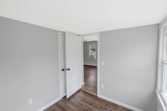 787 Smithtown Ave in Bohemia, NY - Building Photo - Building Photo