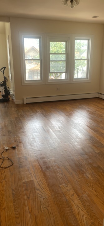 9404 76th St in Queens, NY - Building Photo