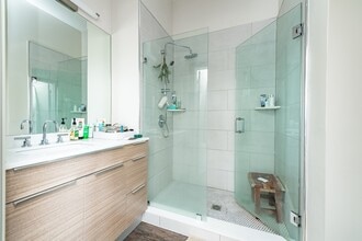 400 Mystic Ave in Somerville, MA - Building Photo - Building Photo