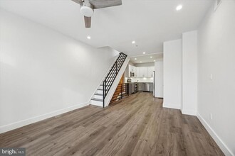 3137 Morse St in Philadelphia, PA - Foto de edificio - Building Photo