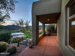 9898 E Graythorn Dr in Scottsdale, AZ - Building Photo - Building Photo