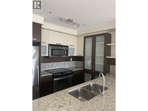 2980 Atlantic Ave in Coquitlam, BC - Building Photo - Building Photo