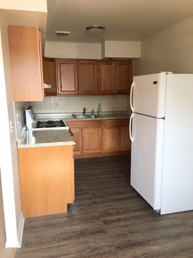 502 Lawler Ter, Unit A photo'