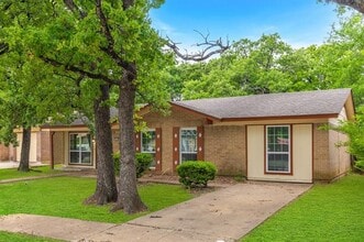 3201 Forestdale Ln in Balch Springs, TX - Building Photo - Building Photo
