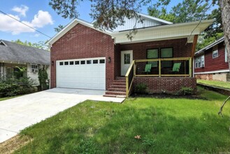 1418 S Martin St in Little Rock, AR - Foto de edificio - Building Photo