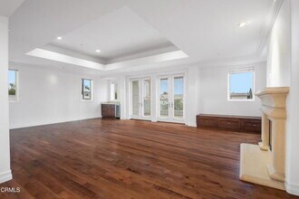 11961 Darlington Ave in Los Angeles, CA - Building Photo - Building Photo