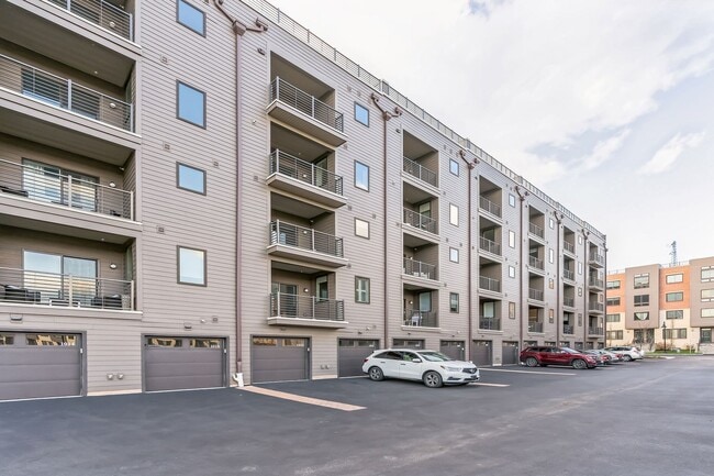 1012 Lakeview Ct in King of Prussia, PA - Building Photo - Building Photo