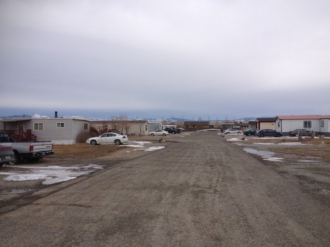Dakota Valley Park Mobile Home Park in Helena, MT - Foto de edificio - Building Photo
